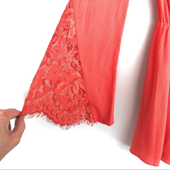 🔥Host Pick🔥Long Sleeve Summer Romper by Guess - Picture 6 of 8